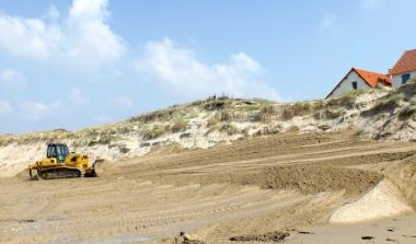 Ré-ensablage de la dune