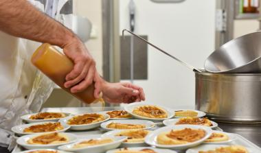 Cuisiner dans un lycée