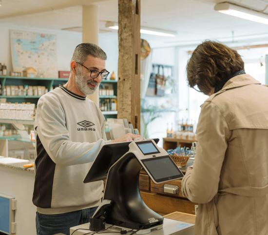 Epicerie-cantine La petite surface, Vexin-sur-Epte_Photo Pierre Galliot/Région Normandi